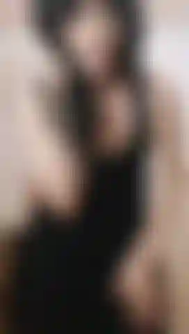 Hairy Pussy and Ass Flash!