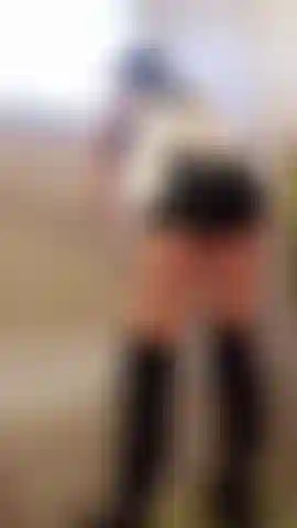 Spy on french maid cleaning the bath.