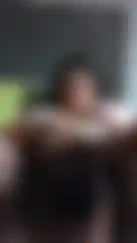 Meaty fat wet hairy pussy up close