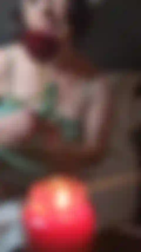 Romance is the way to my pussy!