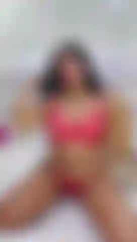 I love the way you look at me, with that desire to make me yours