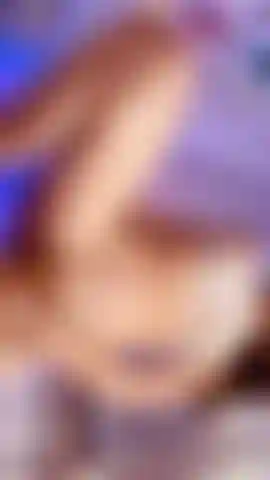 You wanna feel my pussy.