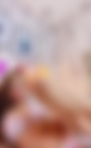 Cute and pink pussy.