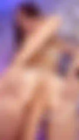 I rub my ass, i know, you wanna fuck me i that way.