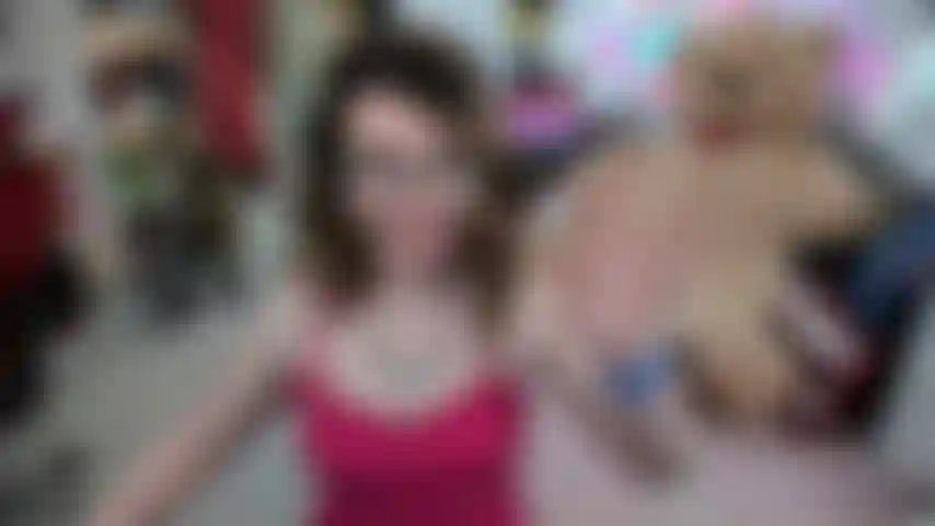 I LOVE CAM2CAM EXPERIENCES!!! Instead of Typing, Share your webcam with me and let's talk! My english is not perfect, but we can understand each other!