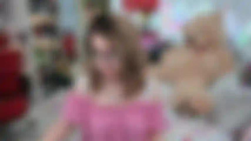 ADORABLE CAM2CAM EXPERIENCE! Next time when you see me, share your webcam/phone camera/Ipod camera, because is one of the best way to get to know each other and also, I can see you! Let's have fun!