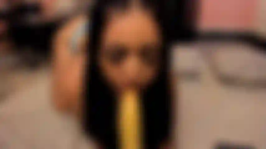 Delicious anal game with fingers !!