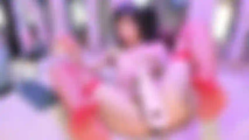 You want to play with my rich tight ass