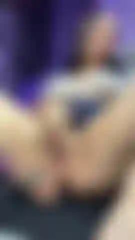 Tight pussy fuckmachine.