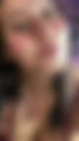 Hey, look here hehehe.