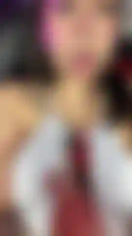 Touching while vibrating my toy.