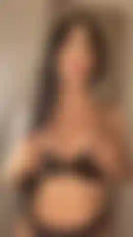 I want someone to warm my pussy