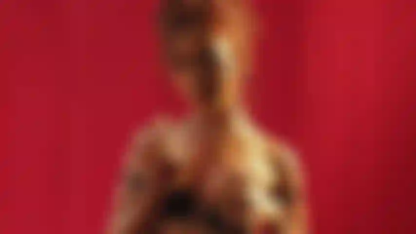 Maia seduces with her delicious ass and spits on her beautiful tits in front of me while she takes off Maya's stockings. I imagine your soft skin in my hands.