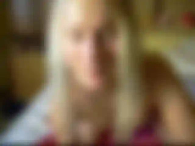 Ich spiele mit meinem neuen Dildo (den ich brigens nun immer noch habe) und habe viel Spa ;)!