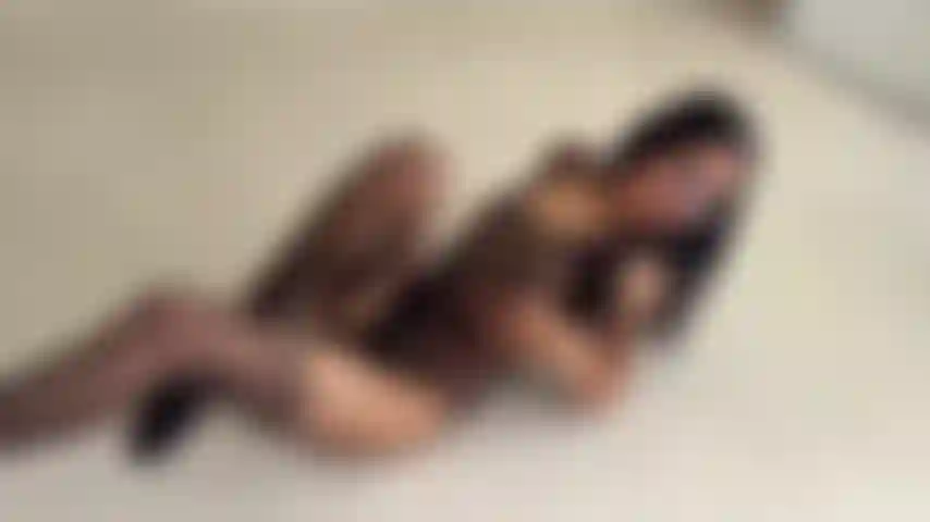 sexy girl welcome to my room