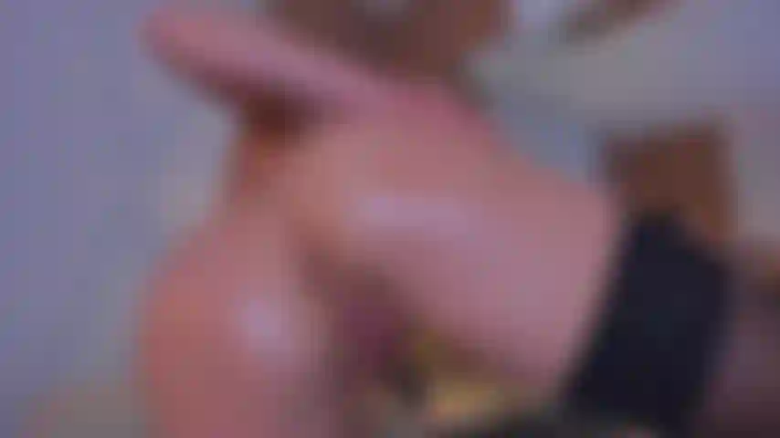Second part of my oil massage video, fingering and rubbing my pussy w close up!!!