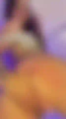 Pussy figers u in the floor!