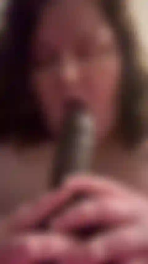 Dildo fucking pussy