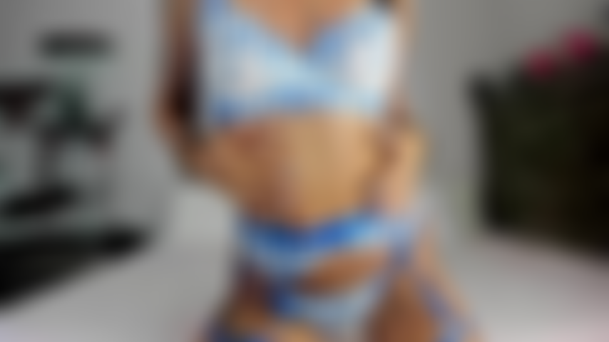 Undress me ! Take this pretty blue dress off frome me.