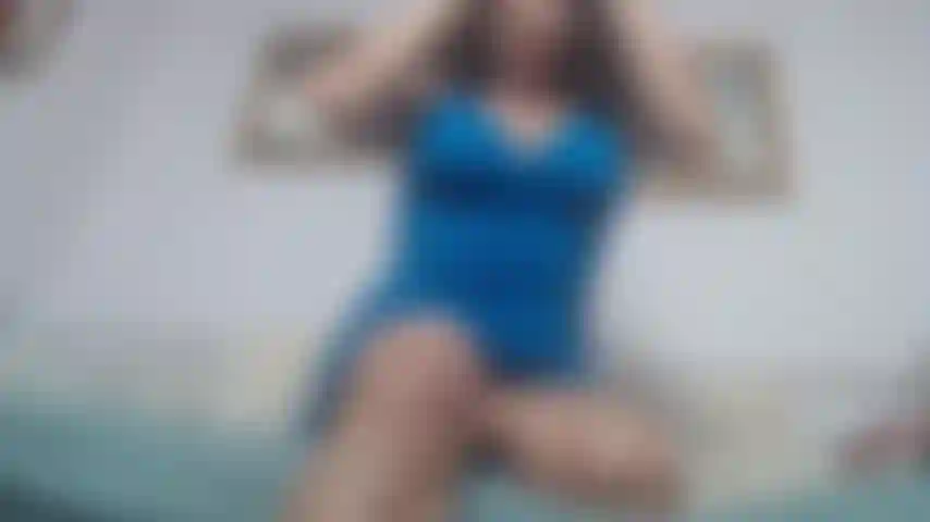 Omg, I grew into a giantress!