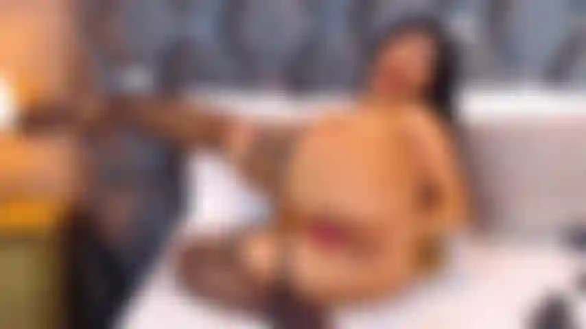 I got so horny that I couldn't help but play with my ass.