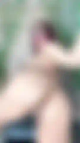 here you can see a sexy pose doggy