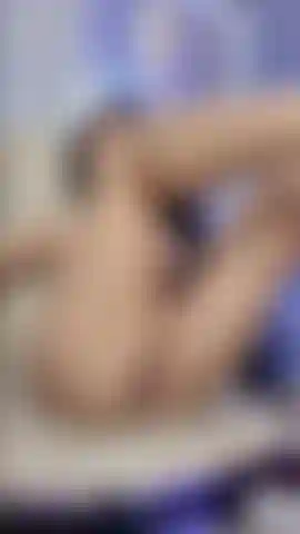 Suck my toes please!