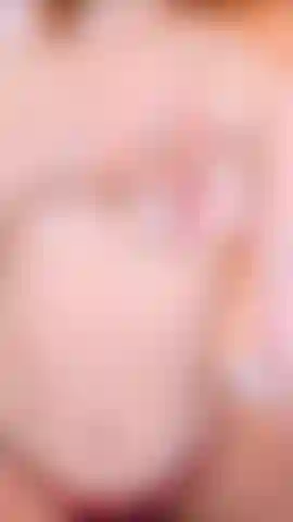 My peeueas tits get hard when they are massage with ice