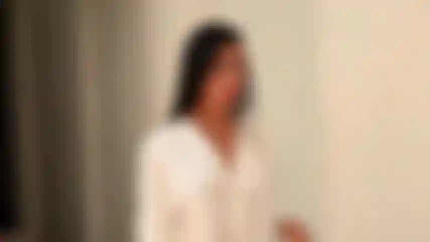 I like to wet my body, to feel wet.