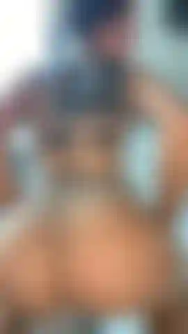 Ripping through my pantyhose and fucking myself