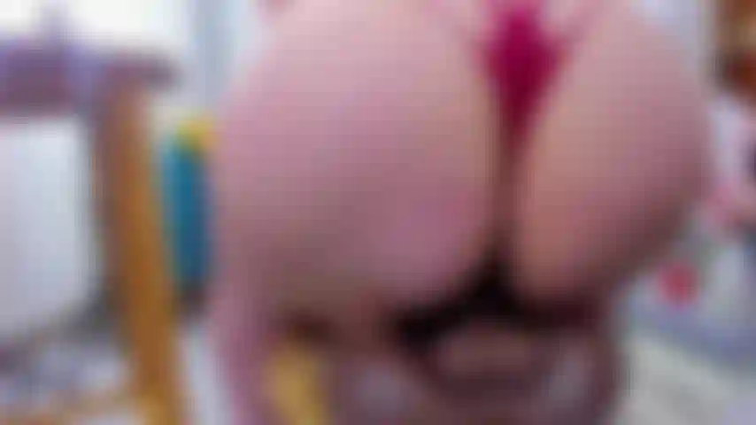 I_like_to_ride_your_rich,_thick_cock.