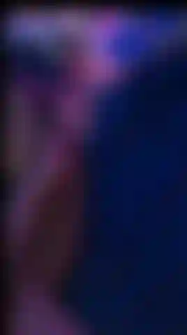 Princess toes (no sound)