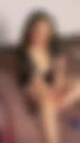 sexy teasing, feeling a bit hot and horny...share your thoughts with me