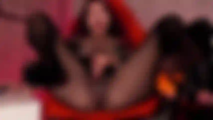 Nylon pantyhose goddess, full body in fishnets and pantyhose while I masturbate my pussy, make me squirt and make a big mess