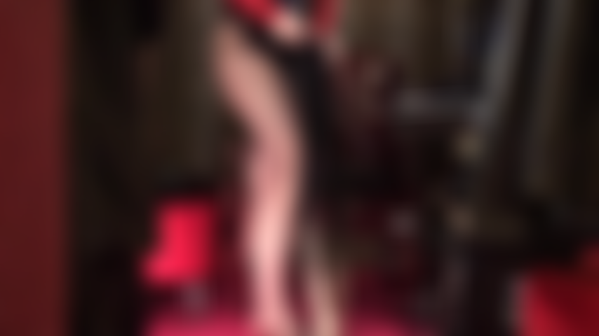 Mistress takes on a very unique ombre two-tone pair of opaque tights and heels to match.