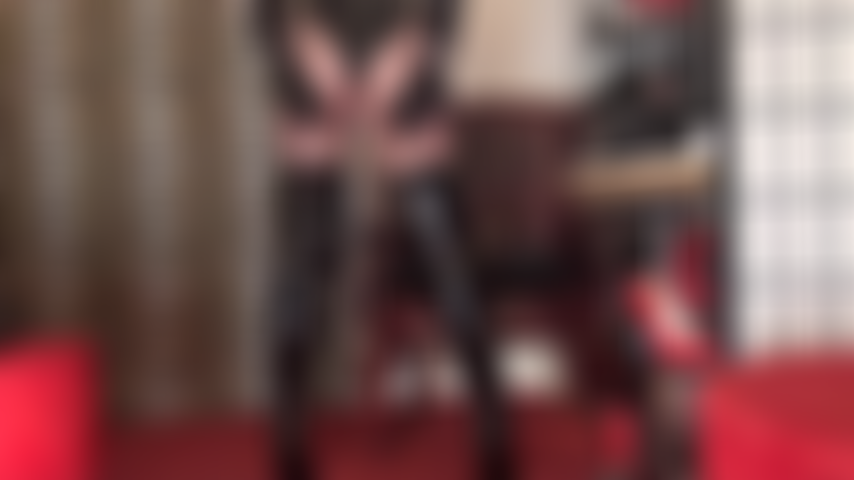 Mistress Vivian has you wanking nonstop for her shiny pvc outfit, tall boots and seamed pantyhose.