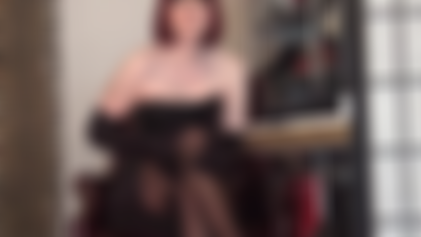Seamed black pantyhose thigh trap - Seducing with her dark lipstick lips and the seam of her beautiful pantyhose, Mistress knows what you really want is to push your cock into the crease of her crossed legs.