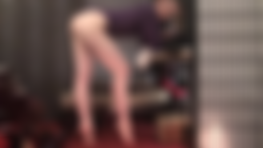 Bare from feet to ass - you won't be able to control yourself watching mistress' high arches on tippy toes.