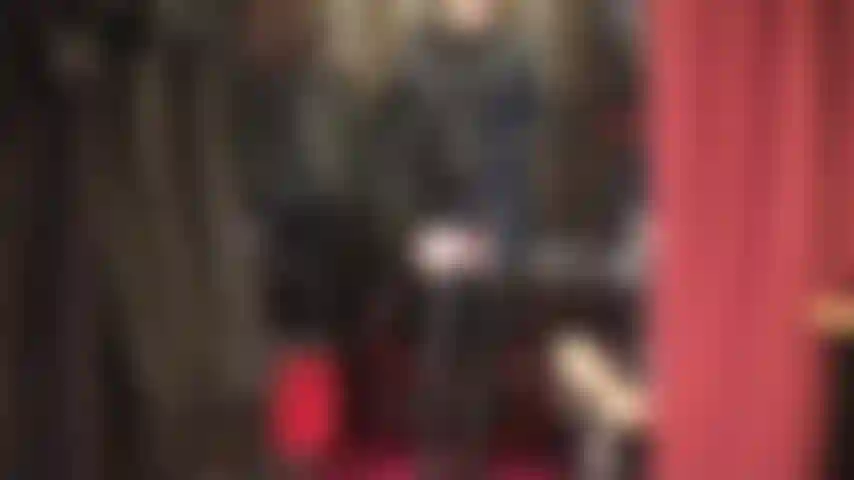 Goddess dressed in full black leather.