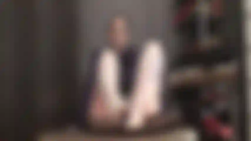 Addicted to mistress vivian's gorgeous pantyhose legs, feet and strap-on.