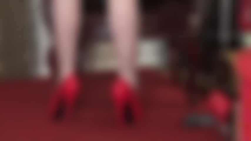 Seductive tease in super sheer gray seamed pantyhose. Adore my long nylon legs, perfect feet in and out of pretty red shiny platform pumps.