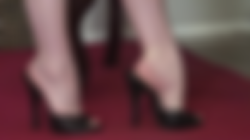 Sweaty bare feet stepping out of leather mules. Worship the wonderful moist high arches, cute toes, up the long legs to my bare ass.