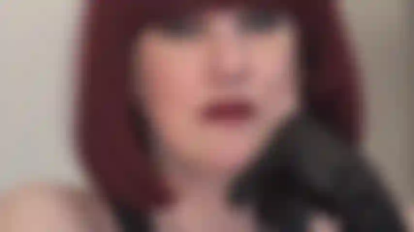 Face worship, red lipstick, black leather gloves.