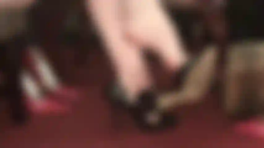 Barefoot heel dangling tease.