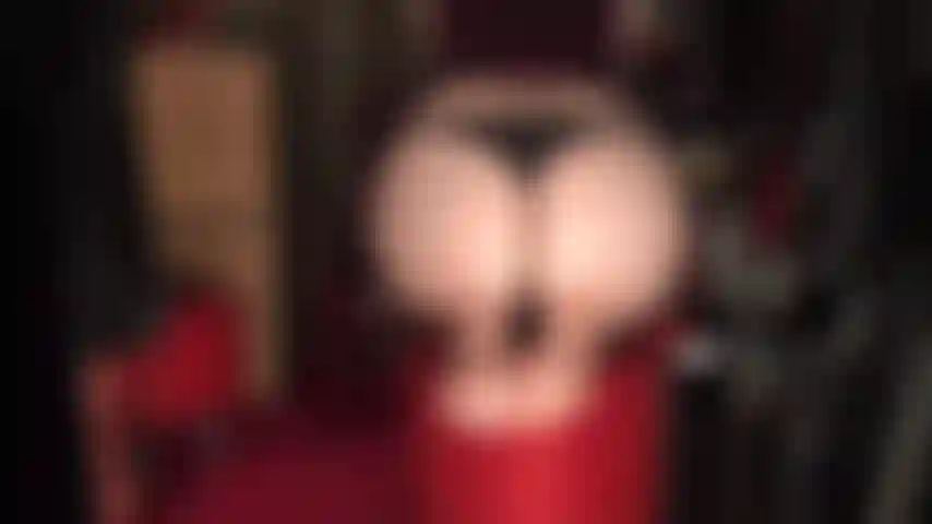 Enjoy the best of both worlds... Worship mistress vivian's bare ass in a tiny black thong as well as naked feet at the same time.