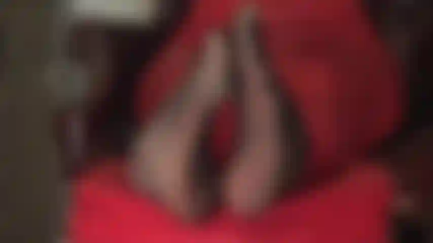 Foot fetish - toes wiggle in very sheer black pantyhose.