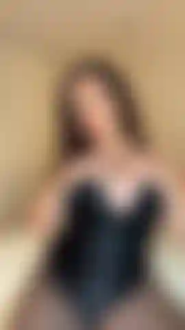 Massage de mes gros seins topless, fais-moi un retour