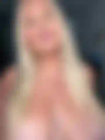 Boob flex anyone?