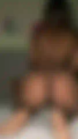 XXX GIRL RECORDS HERSELF FUCKING A GUY