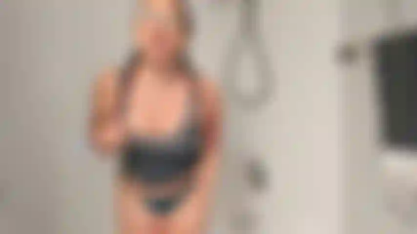 Submissive Morgan dumps a gallon of milk over her head! Custom Video for ItalianStud